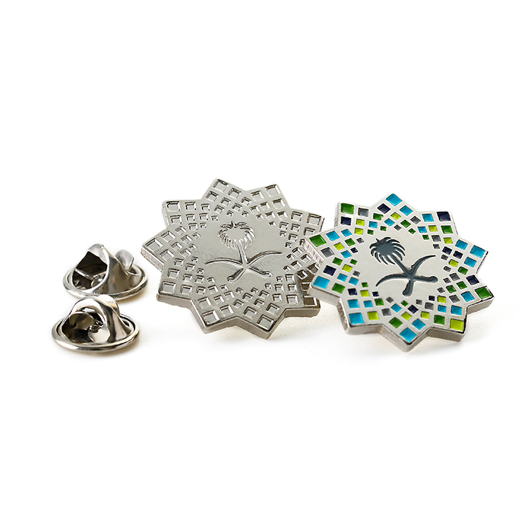 Metal Custom Silver Enamel Saudi Arabia Pin