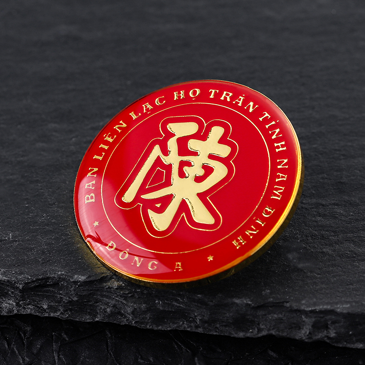 Metal Custom Gold Round Name Pin